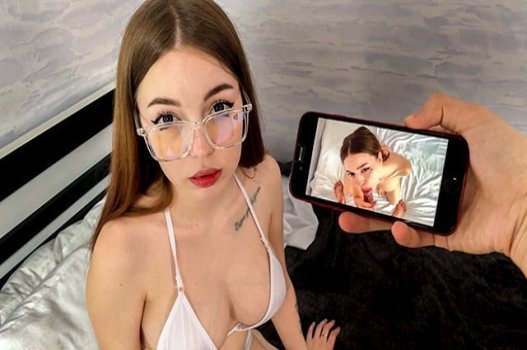 Фотограф трахает красивых людей как модель