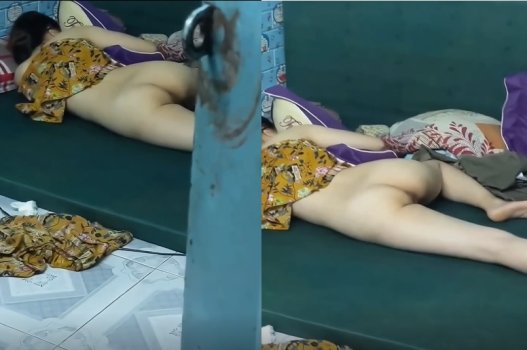 Бао Нгок демонстрирует горячий клип, обнимающийся с любовницей
