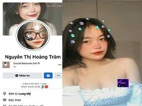 Девушка любит заниматься любовью в туалете