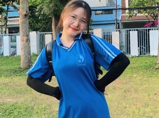 Hien Hien Teen демонстрирует свое горячее тело онлайн